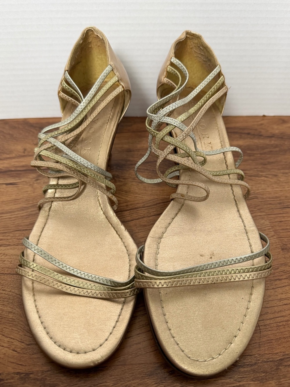Vintage New York Transit Metallic Strappy Gladiator Sandals Size 10M Gold Silver